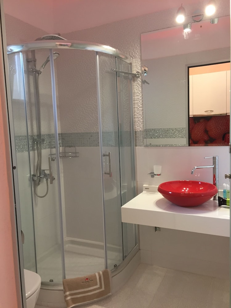 Dream Boutique Hotel 46/50