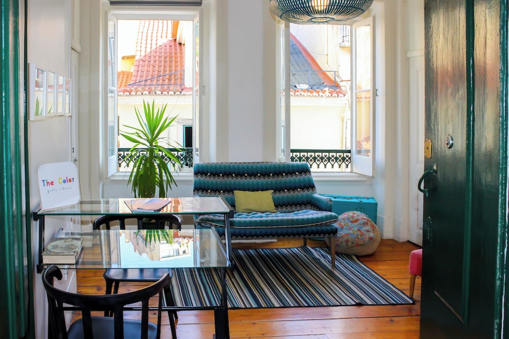 The Color Hostel 37/50