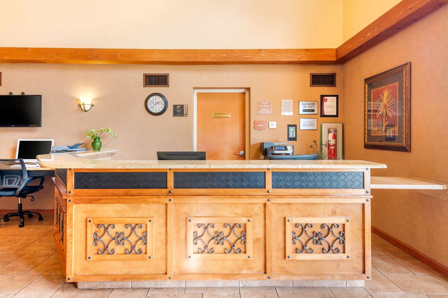 Clarion Inn Ormond Beach at Destination Daytona 2/15