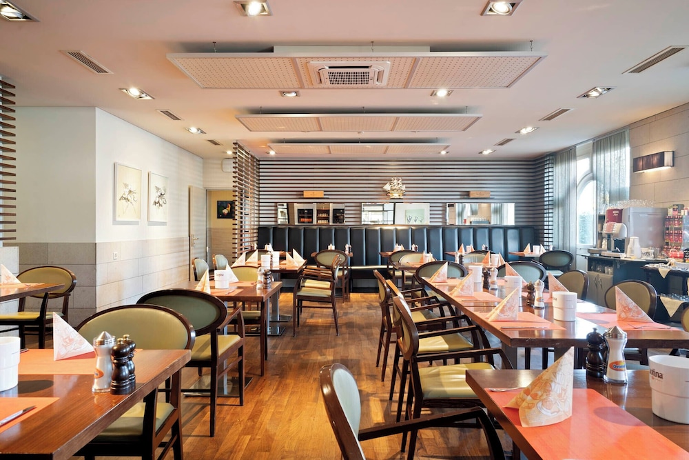 Hotel Conti 40/58