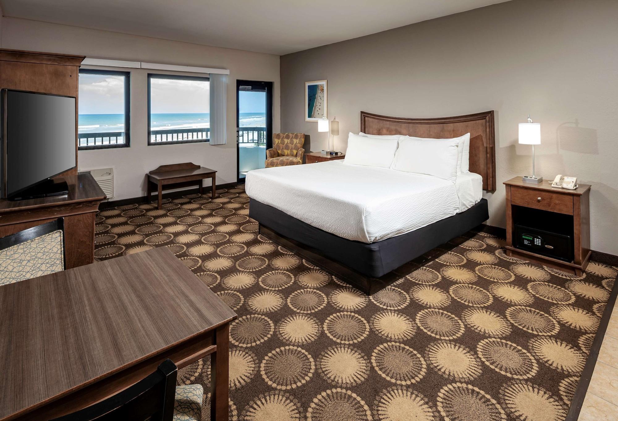 Suite, Multiple Beds, Ocean View, Balcony