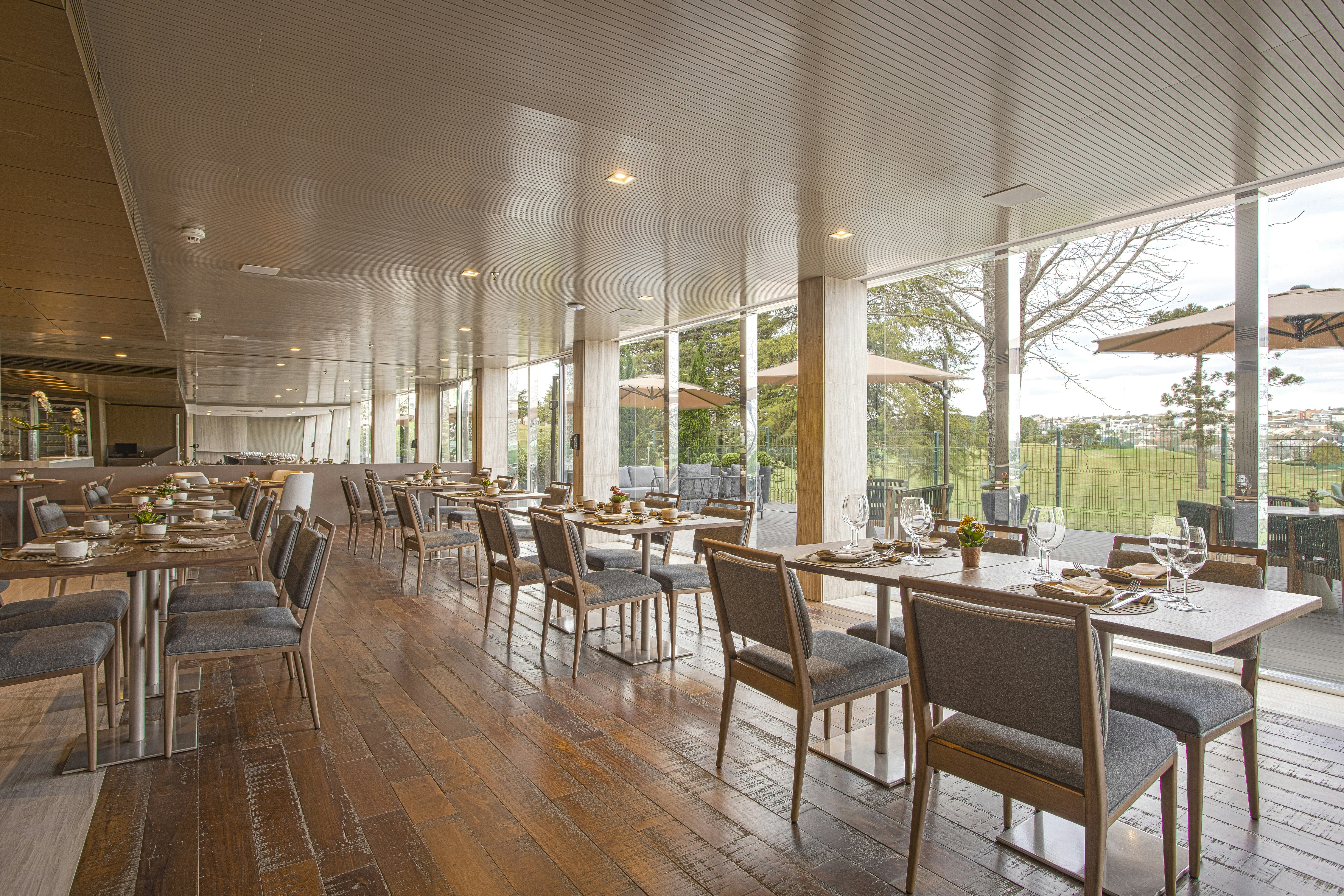 Suryaa Hotel Pinhais, Curio Collection by Hilton 35/50