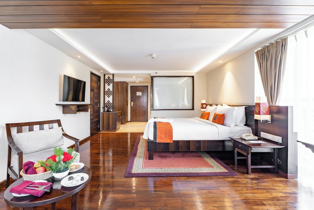 SUPERIOR, KING BED