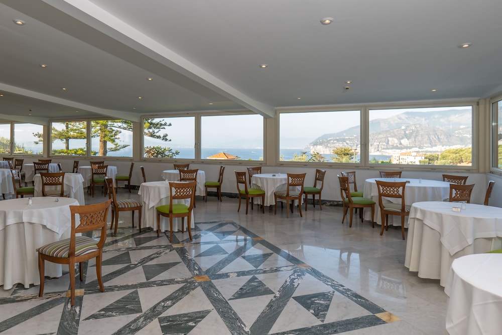 Grand Hotel Vesuvio Sorrento 59/72