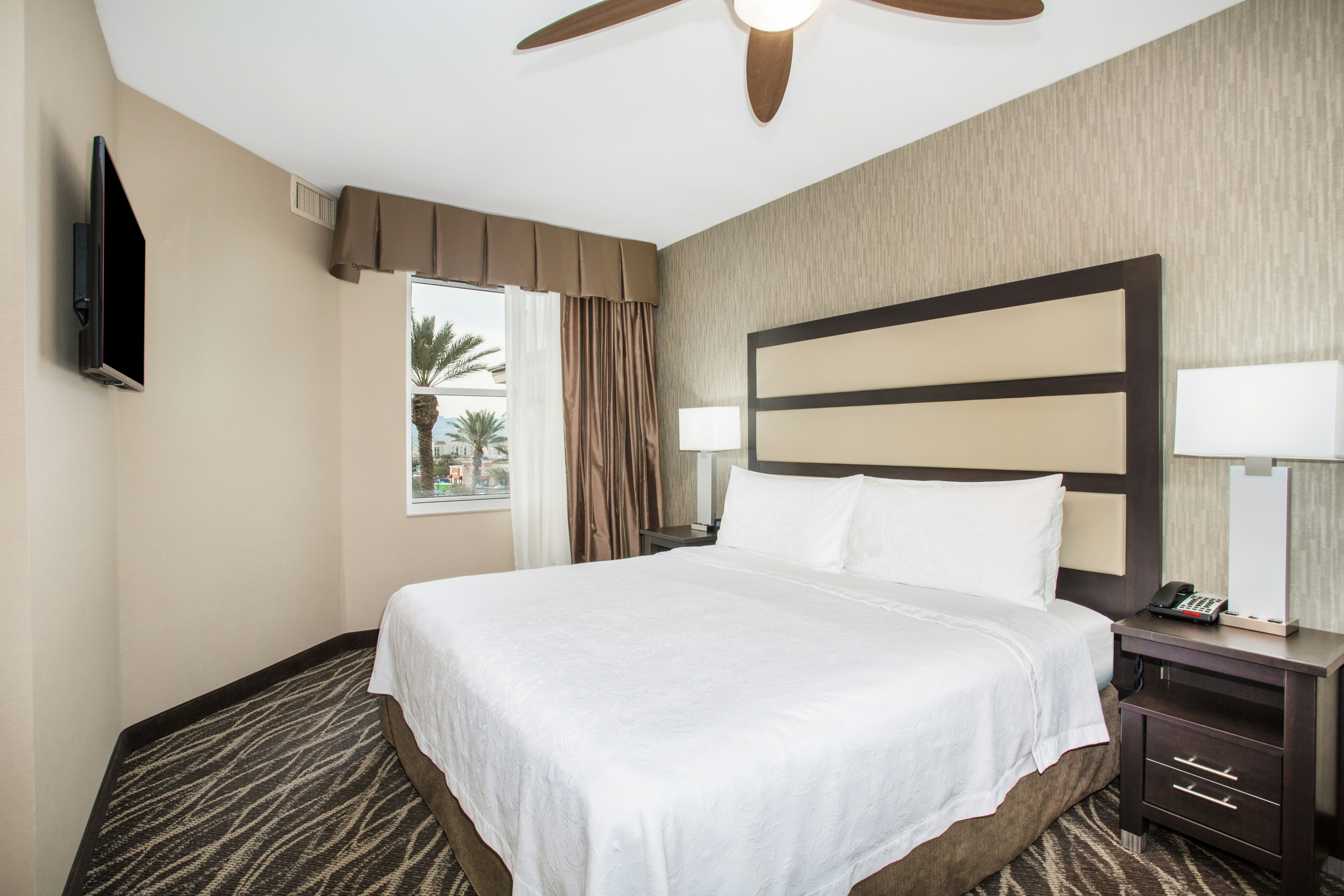2 Bedrooms, Suite, 1 King or 2 Queen Beds