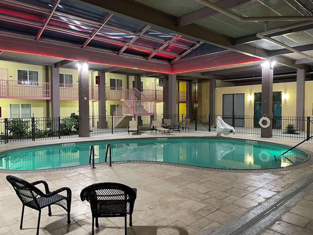 SureStay Plus Hotel by Best Western Odessa 4/34