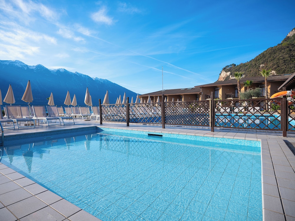 Leonardo Da Vinci Hotel 49/73