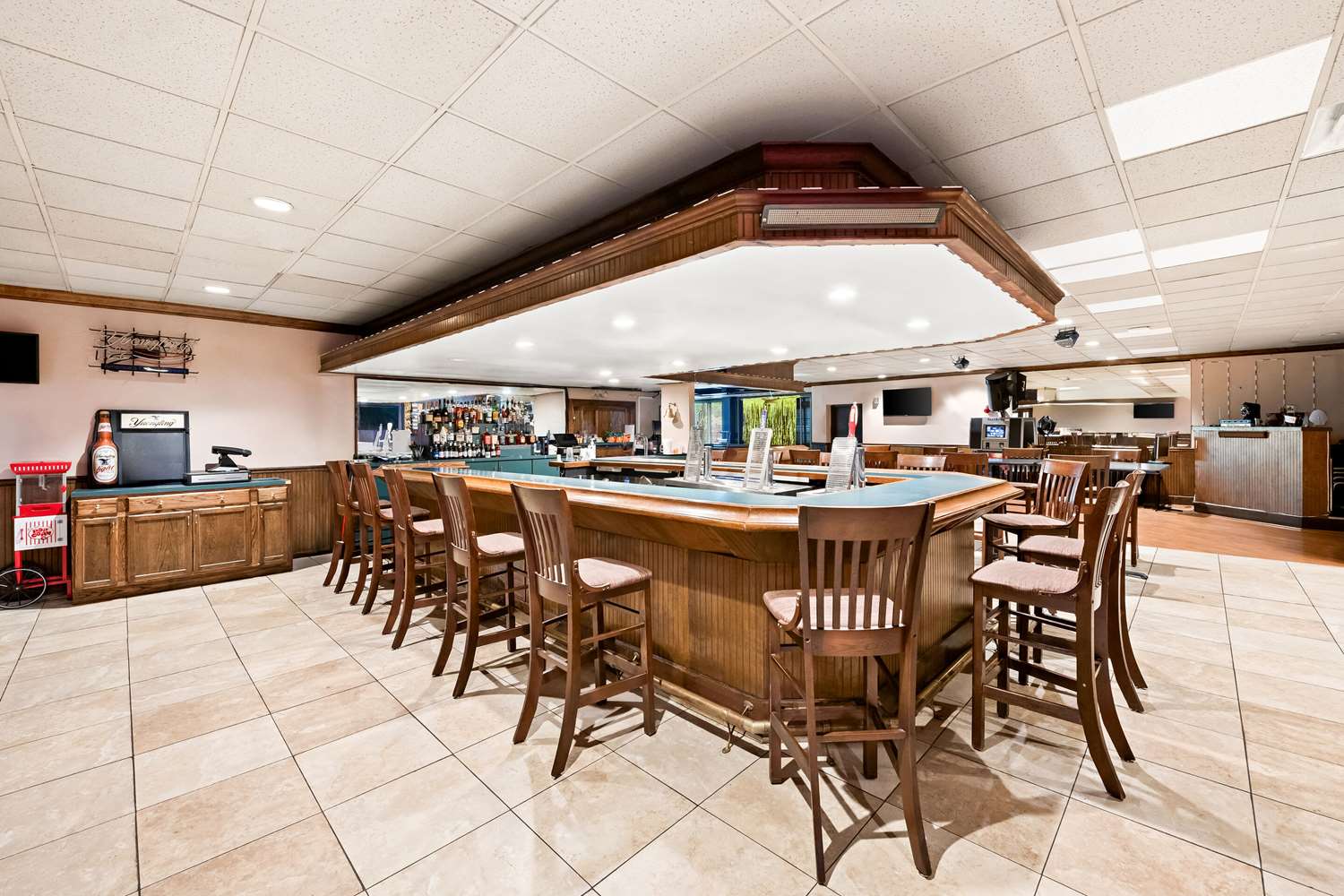 restaurant cafeteria