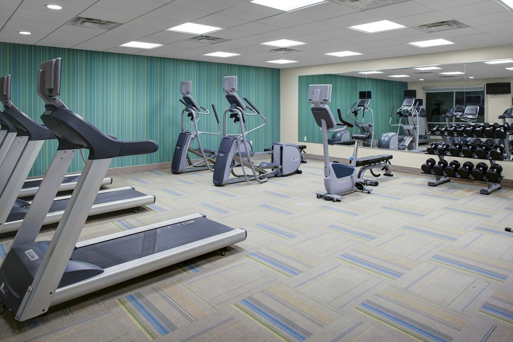 Holiday Inn Express Suites Houston Nw Cypress Grand Pky 31/63