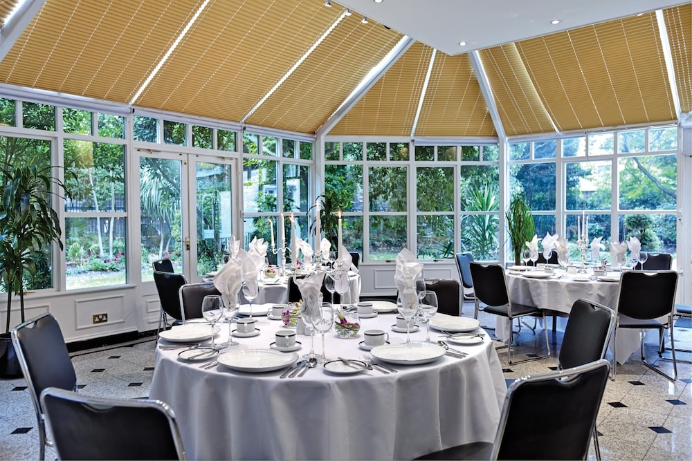 GRANGE WHITE HALL HOTEL 35/49