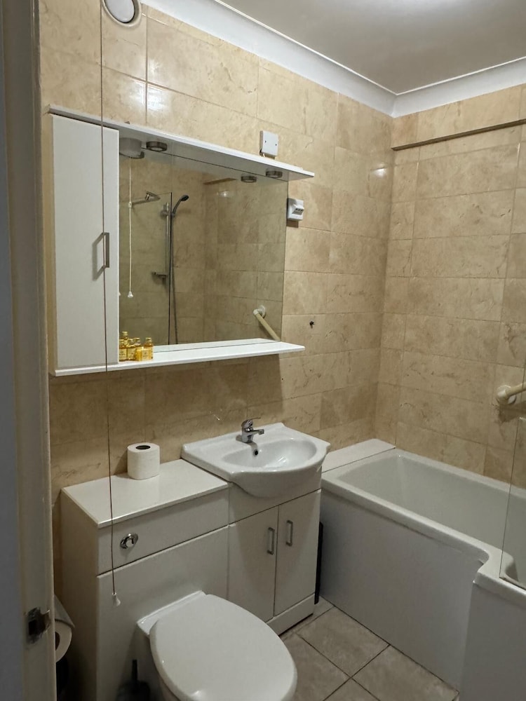 The Dormy House Hotel 49/50