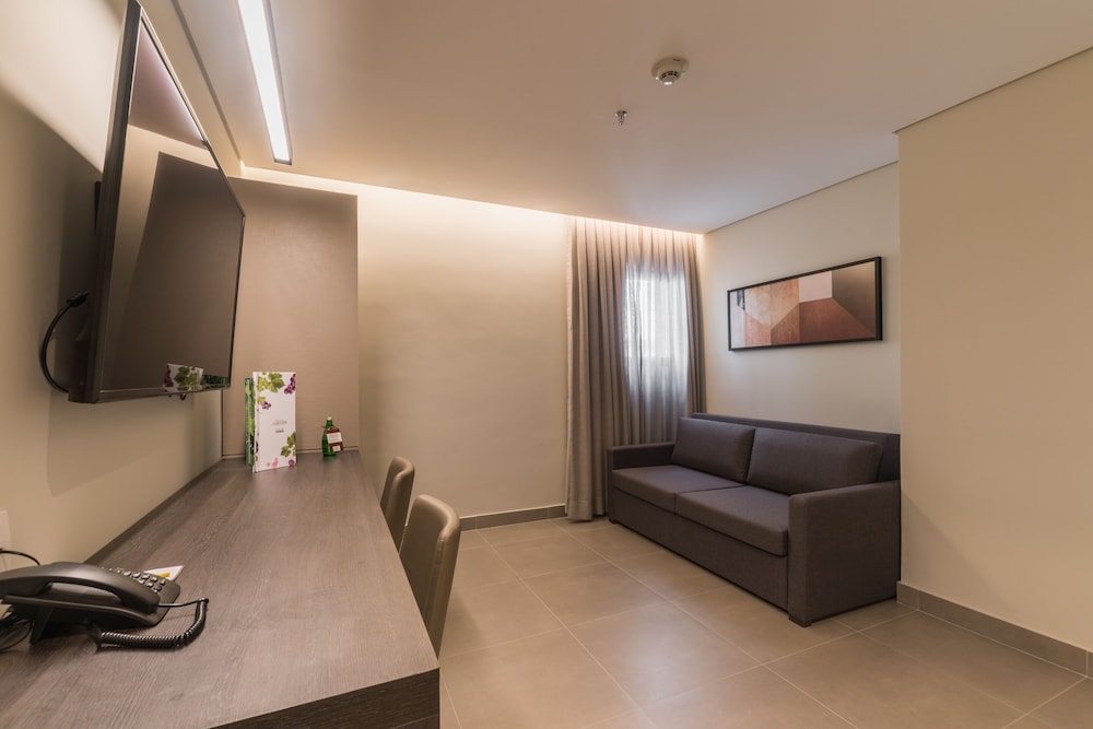 Royal Jardins Boutique Hotel 44/67