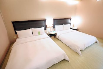 Kindness Hotel Weiwuying Sandou 27/49
