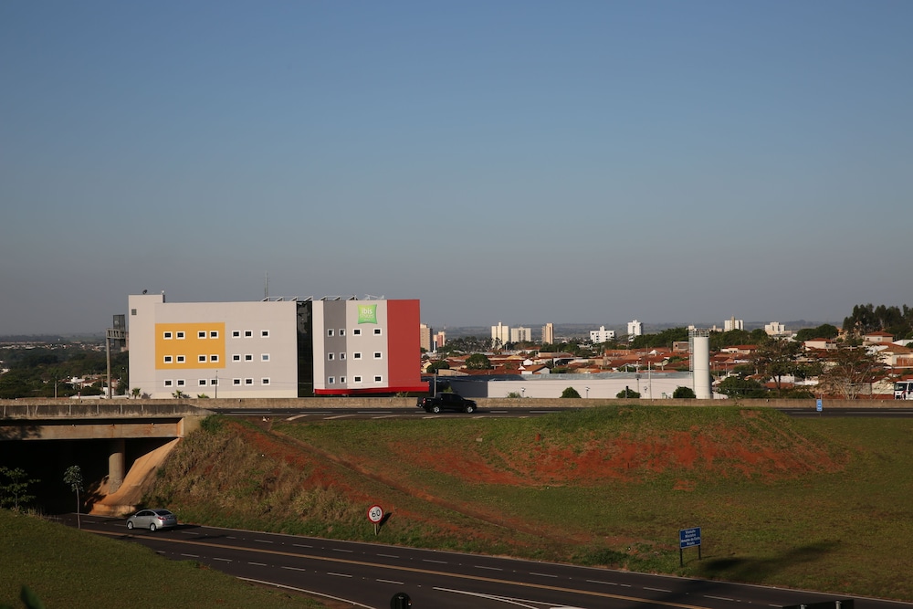 Ibis Styles Birigui 43/47