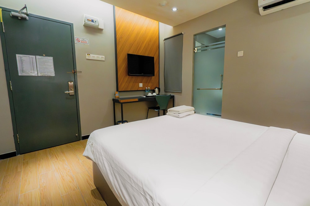 Hotel 99 Seri Kembangan Serdang 16/41