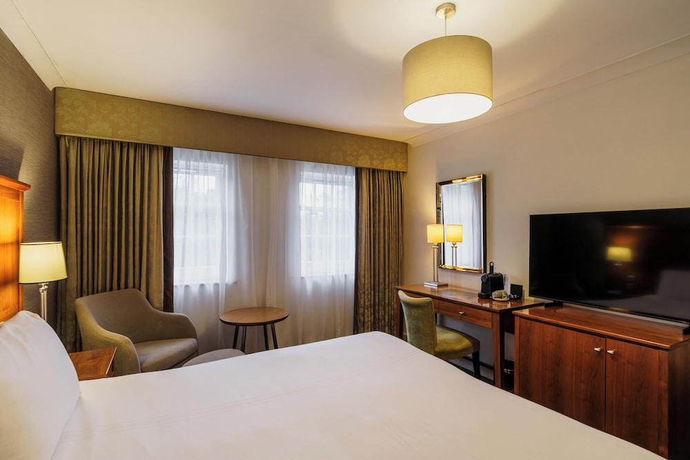 Privilege, Double Bed