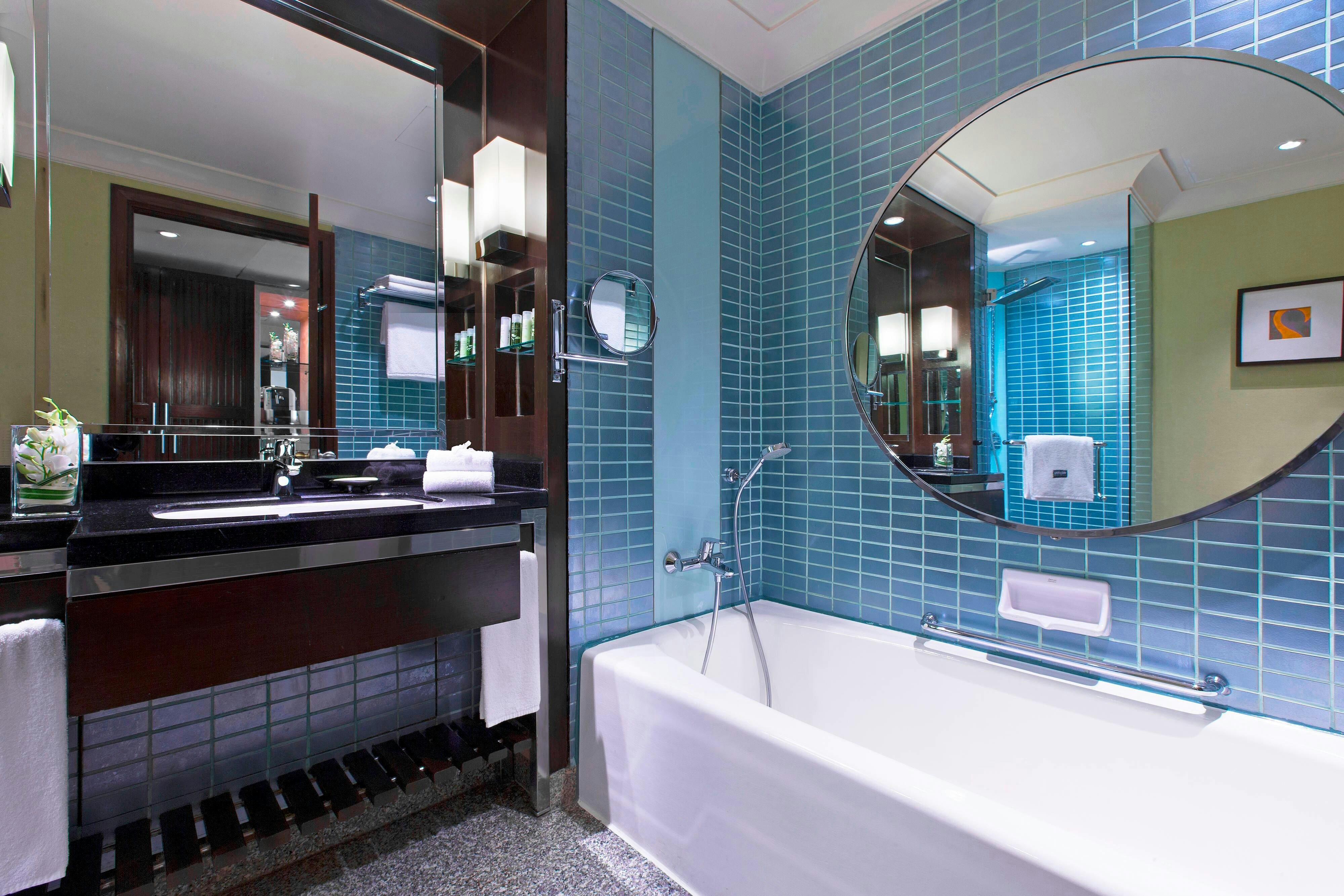 The Westin Grande Sukhumvit 75/75