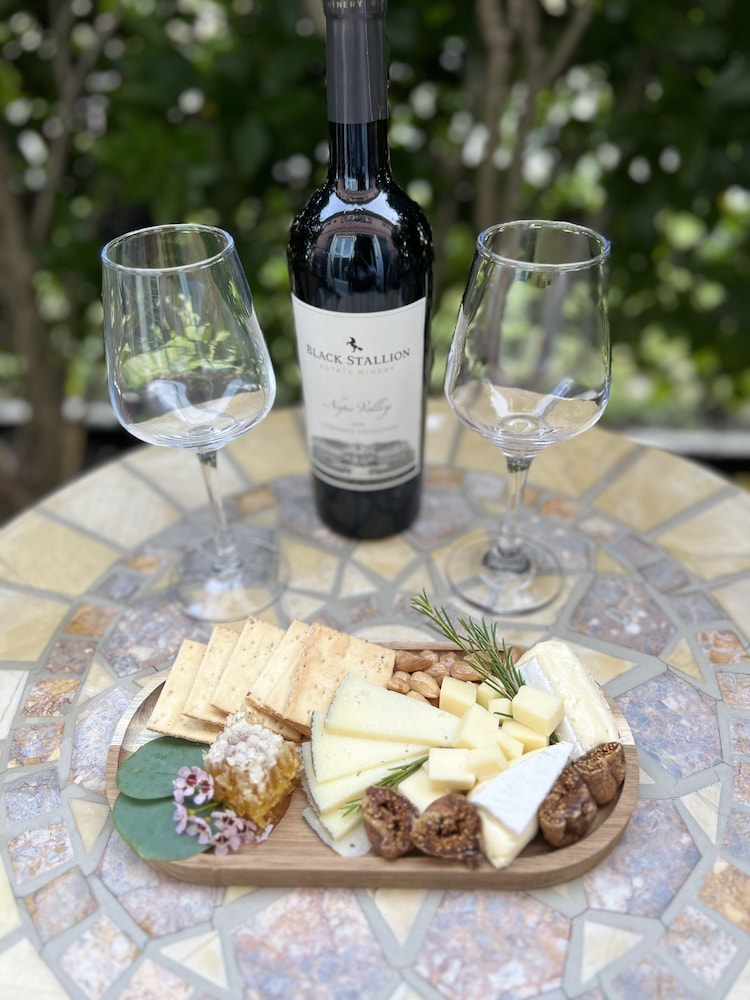 Bel Abri Napa Valley Inn 22/52