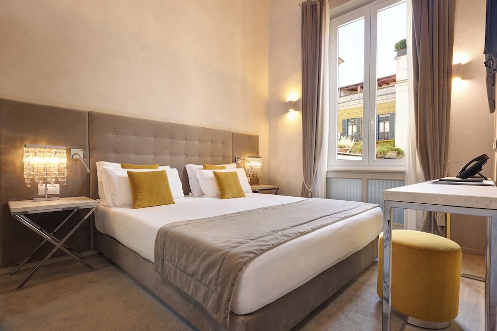 Terrace Pantheon Relais 19/71