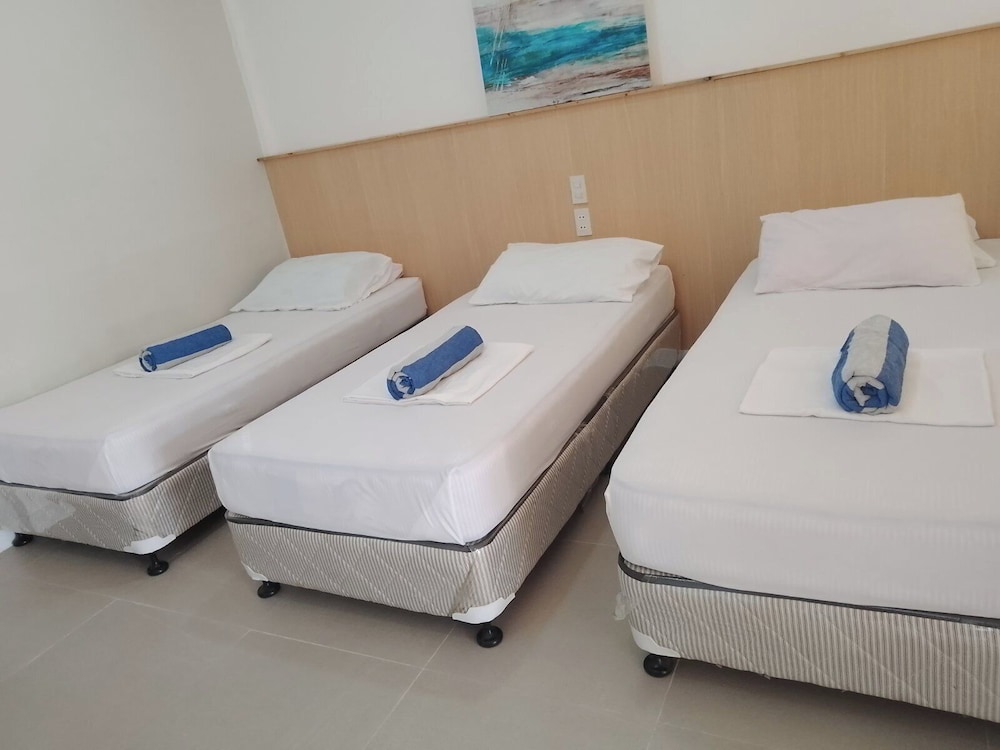 DELUXE, TRIPLE