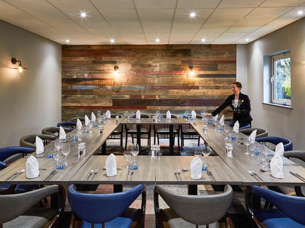 NOVOTEL WOLVERHAMPTON 53/69