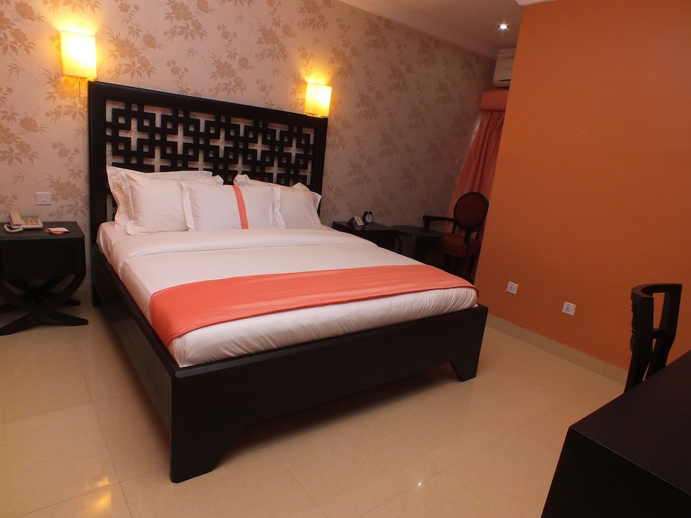 Ellis Suites Limited 15/28