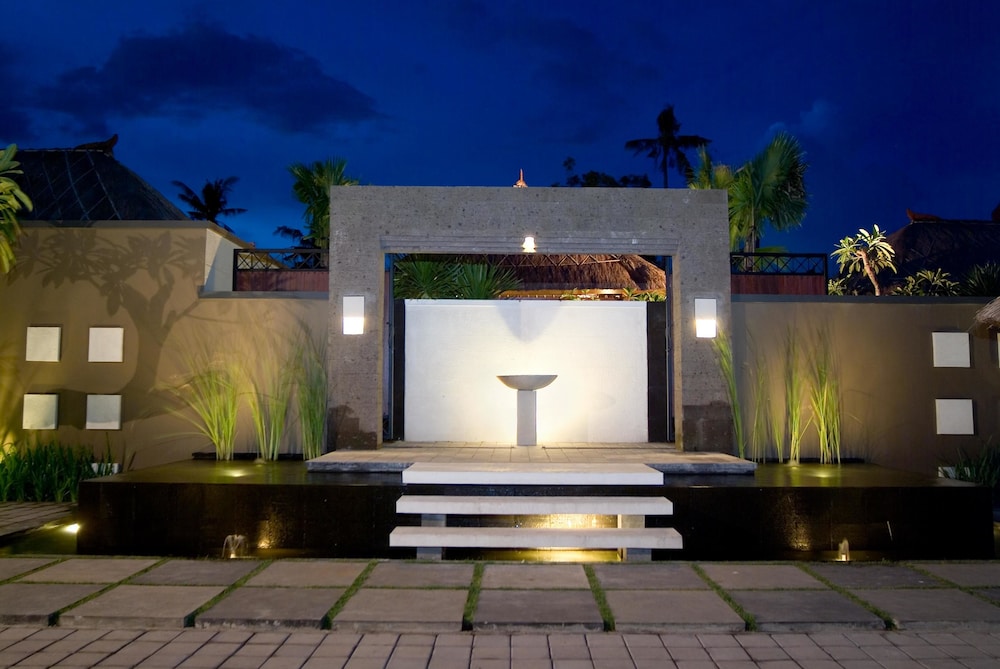 The Bali Bill Villa 31/33