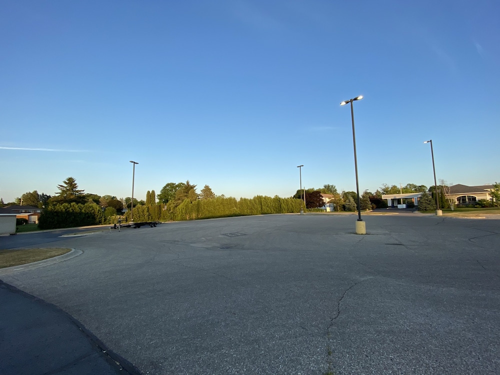 Fleetwood Inn Suites 47/51