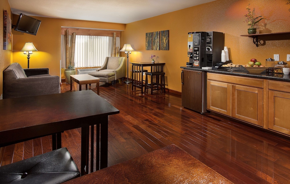 Radisson Hotel Portland Airport 31/51