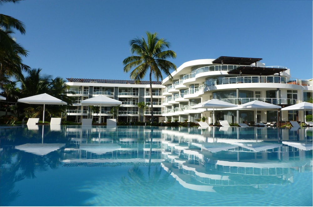 Millennium Resort &amp; Spa 1/28