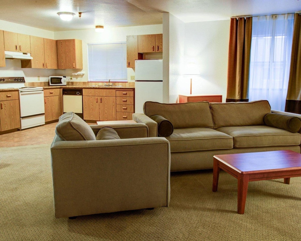 Quality Inn Florence, OR 32/41