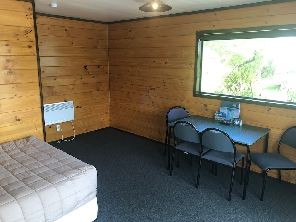 Greymouth Seaside Top 10 Holiday Park 27/71