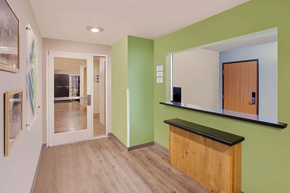 Woodspring Suites Pharr 6/33