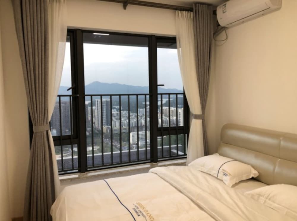 Shengang Executive Apartment (Shenzhen Vanke Yuncheng Store) 6/16