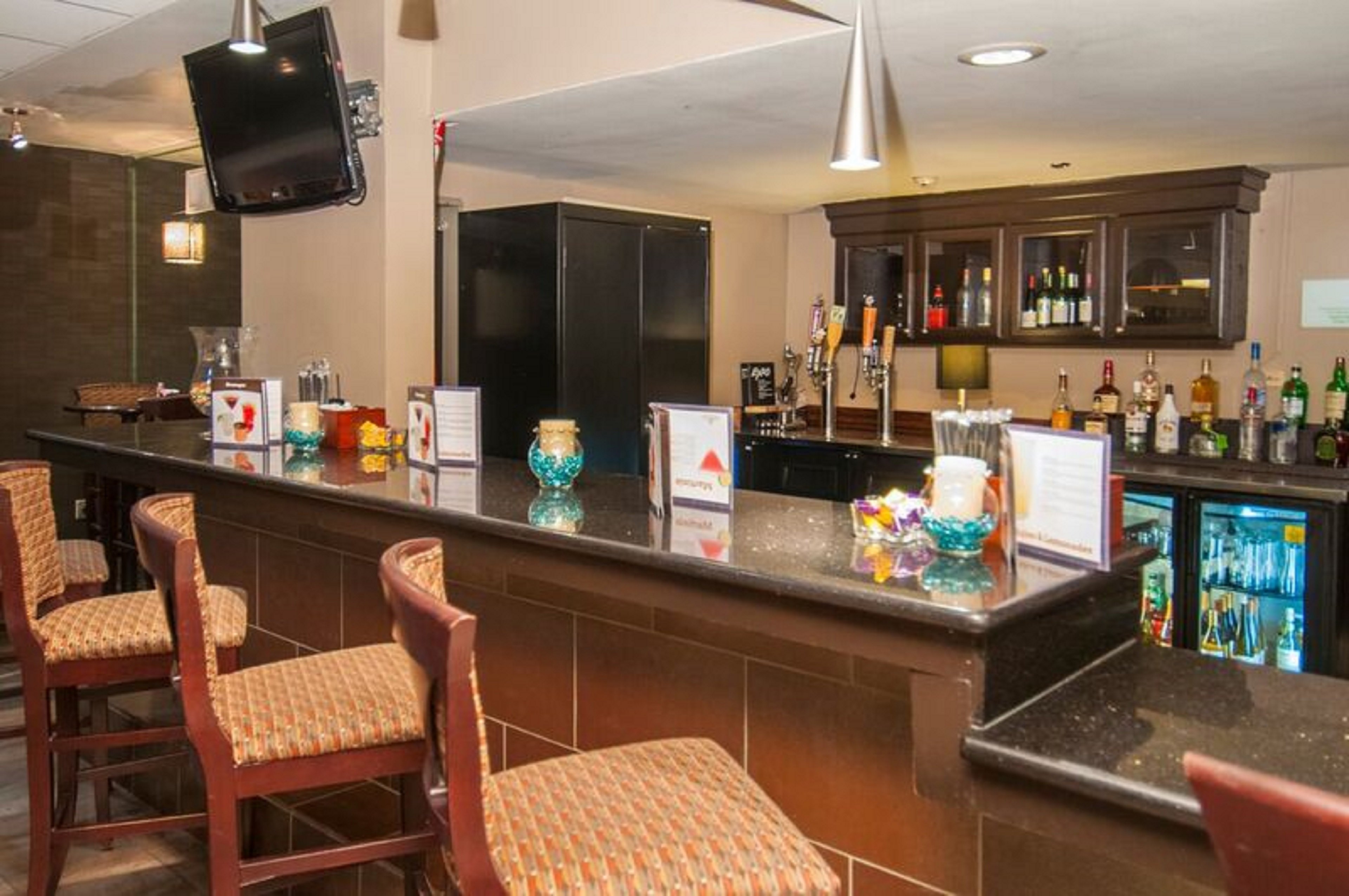 Holiday Inn Hotel Suites Slidell 53/79