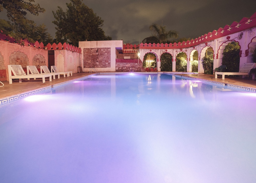 THE COUNTRY SIDE RESORT 19/48