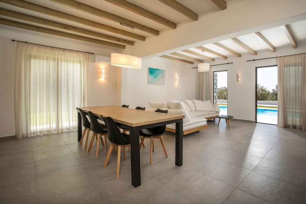 Terra Pietra Luxury Villas & Suites 29/42