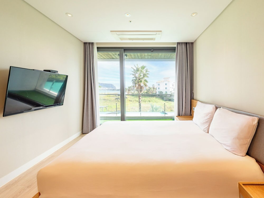 Hotel & Pool Villa Attirance 10/50