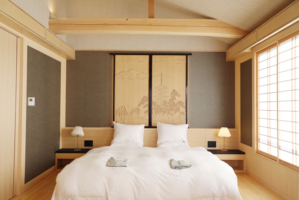 Campton Kiyomizu 10/49