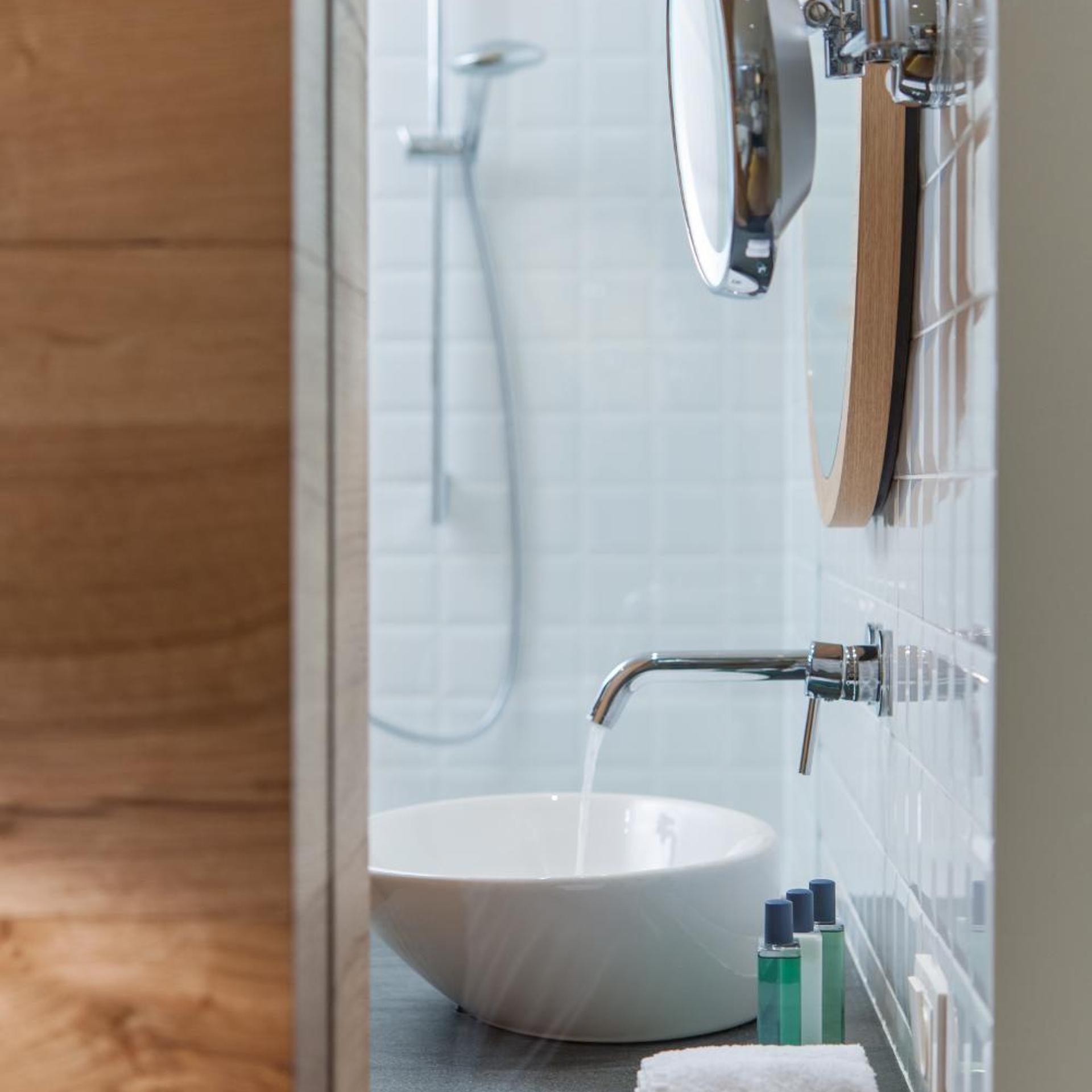 غرفة بسرير مزدوج، Aqua Dome Therme 4/6