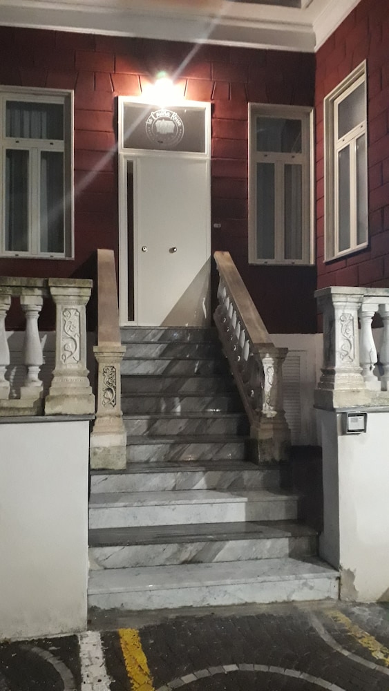 La Casina Rossa 39/50
