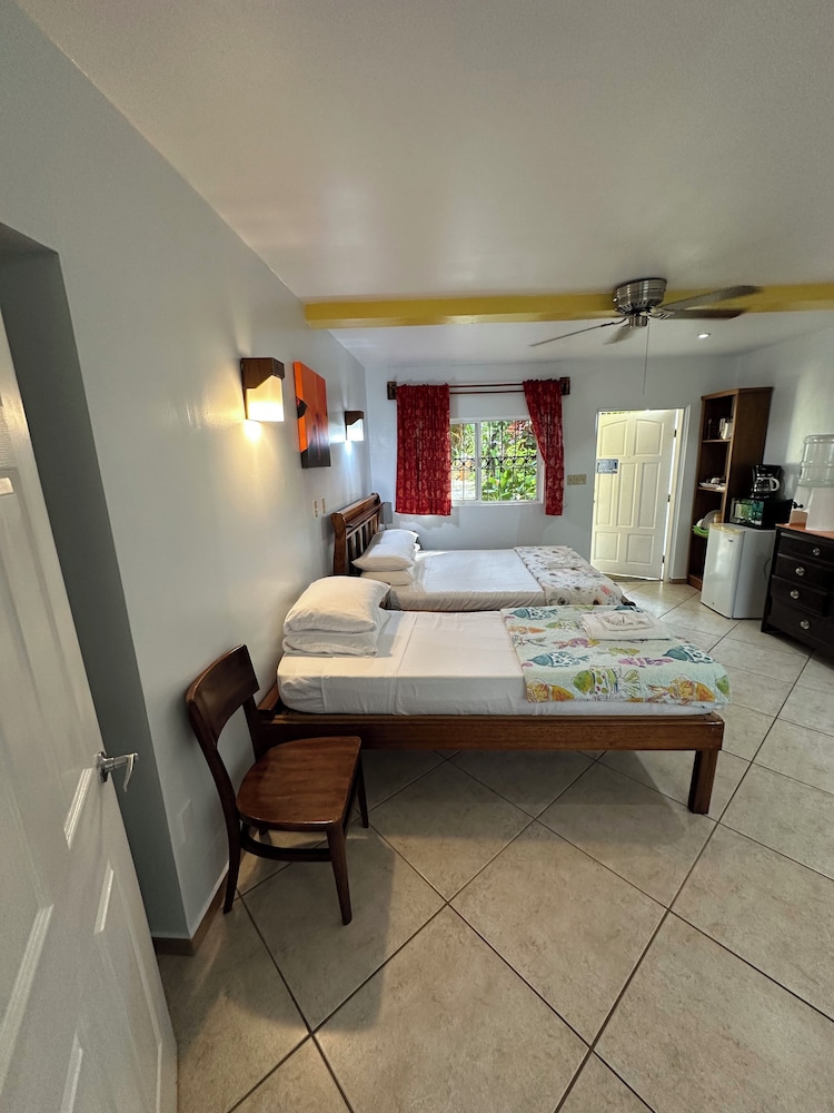 All Seasons Guest House 19/50