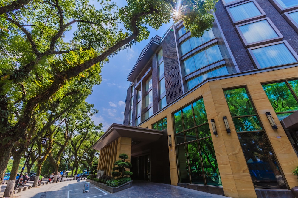 Jolie Vue Boutique Guilin 4/71