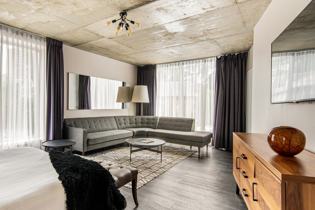 10 Hotel Formerly Opus Hotel 51/78