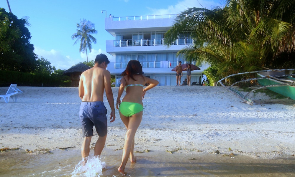 Bohol South Beach Hotel 71/74