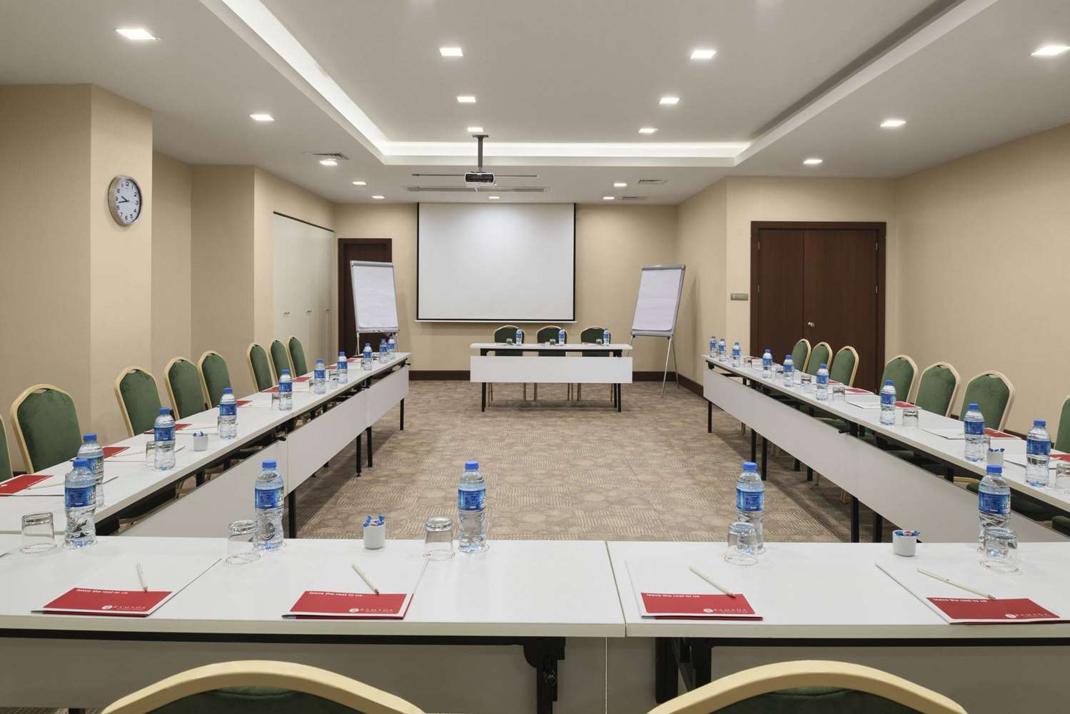 Ramada By Wyndham Istanbul Taksim 31/32