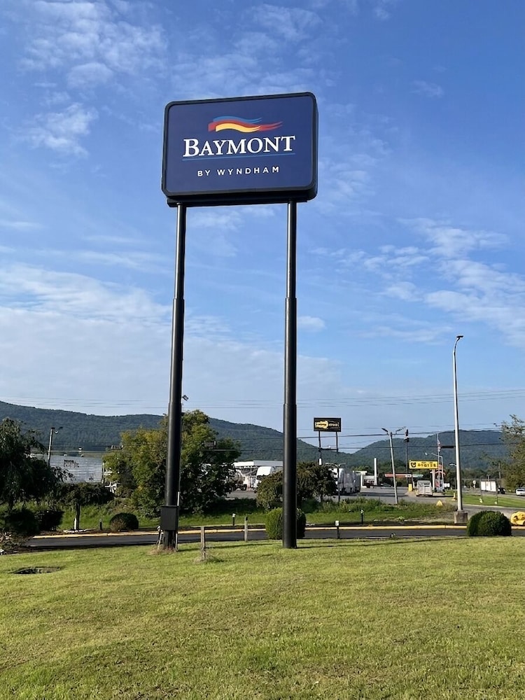 Baymont by Wyndham Milesburg 35/39