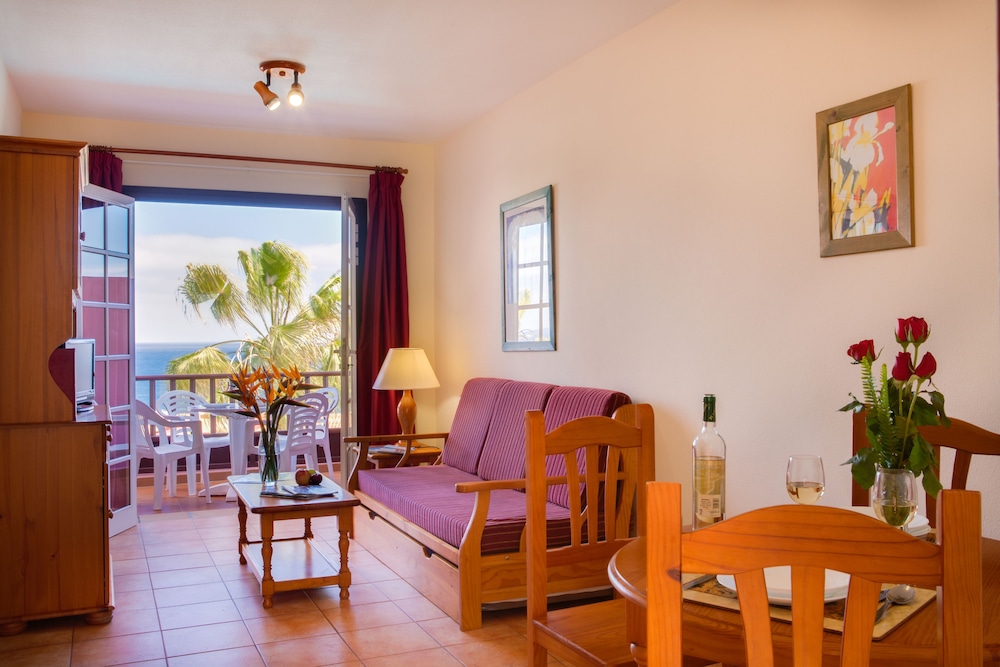 Apartamentos Oasis San Antonio 31/53