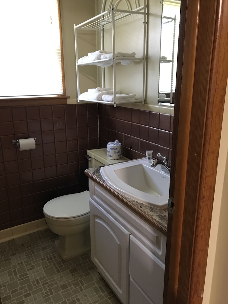 Motel Grand 53/56