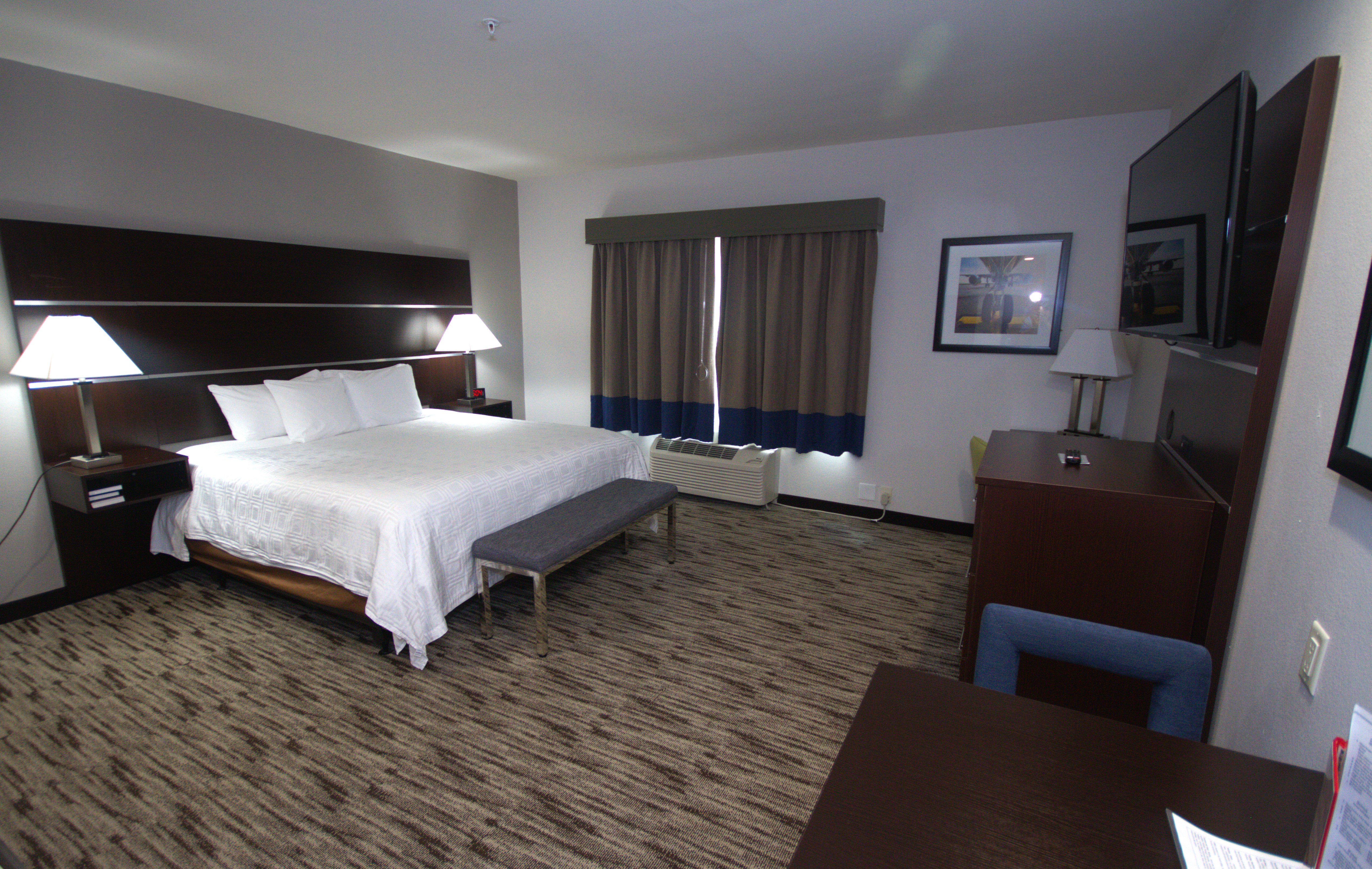 Atrium Hotel And Suites 5/26